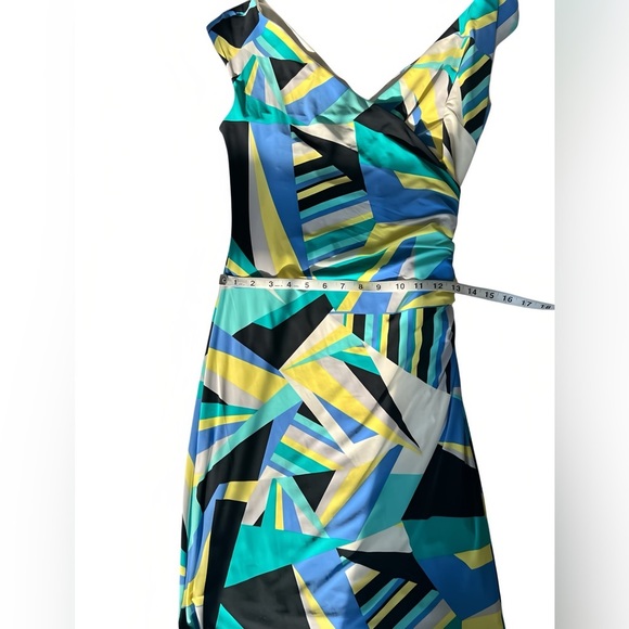 Lauren Ralph Lauren Faux Wrap Dress Size 2 Geometric Print V-Neck Sleeveless. - Picture 9 of 9